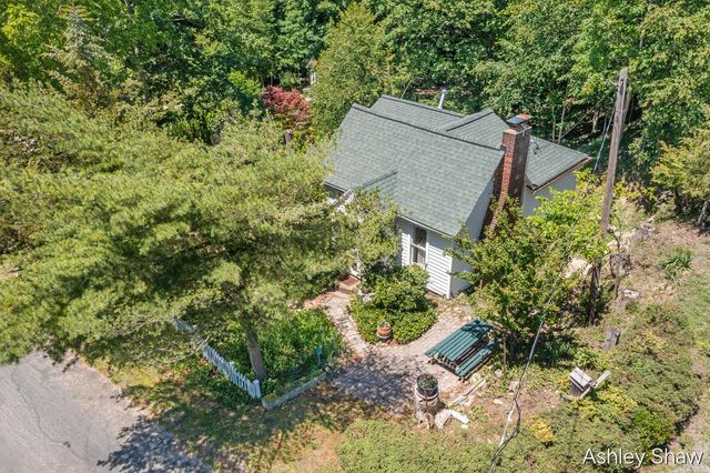 7101 114th Avenue, Fennville, MI 49408