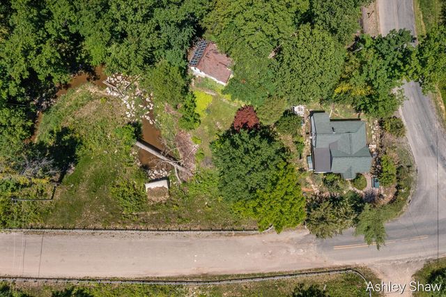 7101 114th Avenue, Fennville, MI 49408