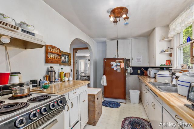 7101 114th Avenue, Fennville, MI 49408