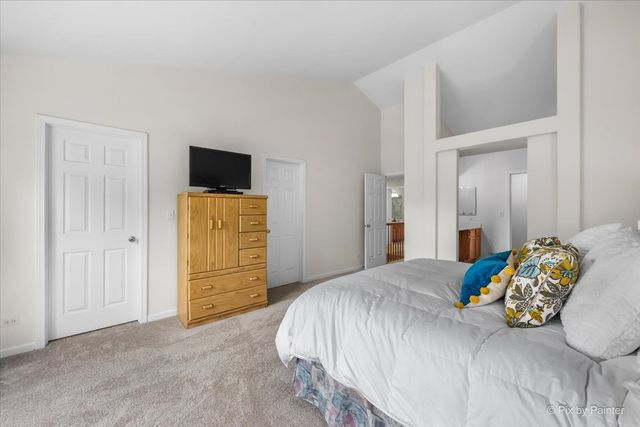 2896 Davenport Drive, West Chicago, IL 60185