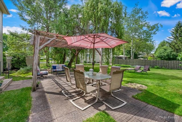 2896 Davenport Drive, West Chicago, IL 60185