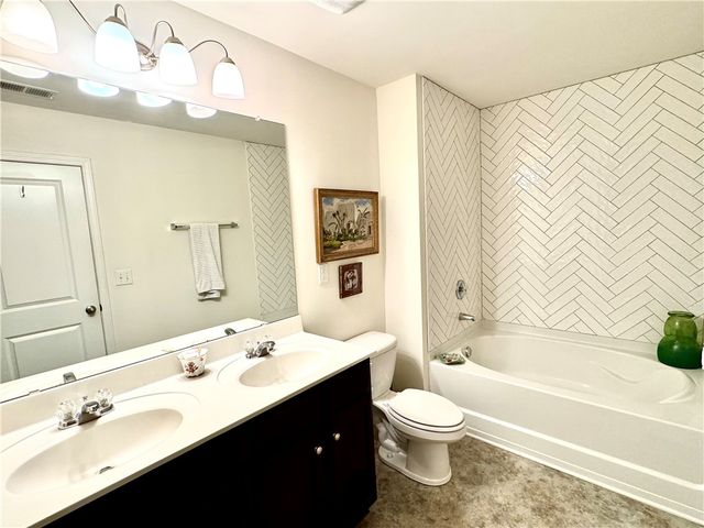 7 RAVENCREST Drive, Anderson, SC 29621