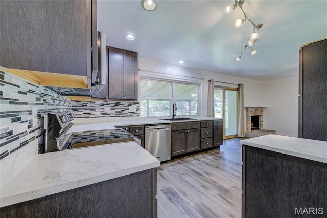 343 Turfwood Drive, Ballwin, MO 63021