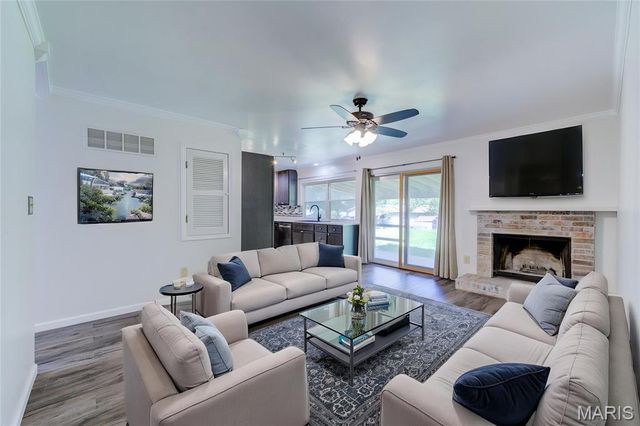 343 Turfwood Drive, Ballwin, MO 63021