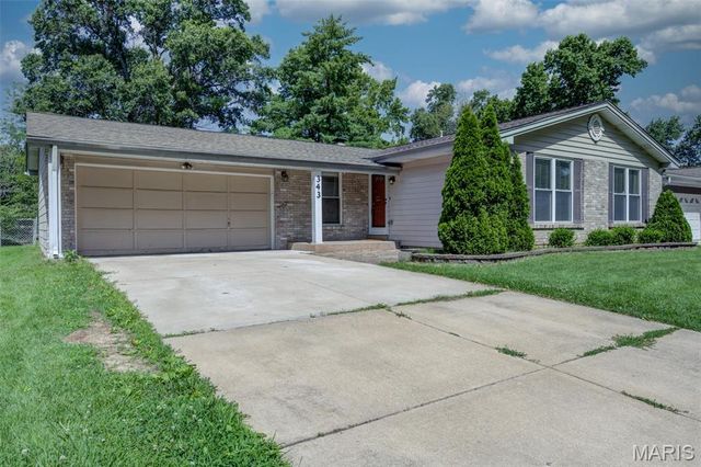 343 Turfwood Drive, Ballwin, MO 63021