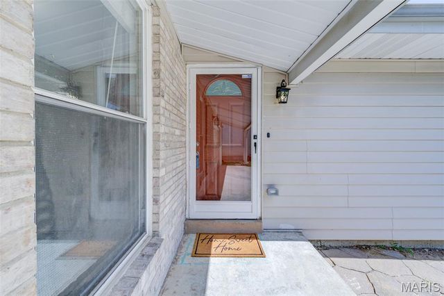 343 Turfwood Drive, Ballwin, MO 63021