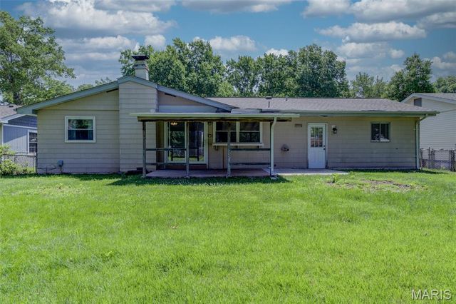 343 Turfwood Drive, Ballwin, MO 63021