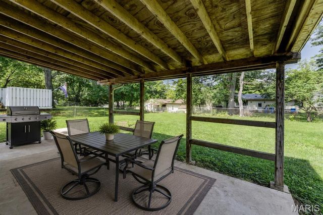 343 Turfwood Drive, Ballwin, MO 63021
