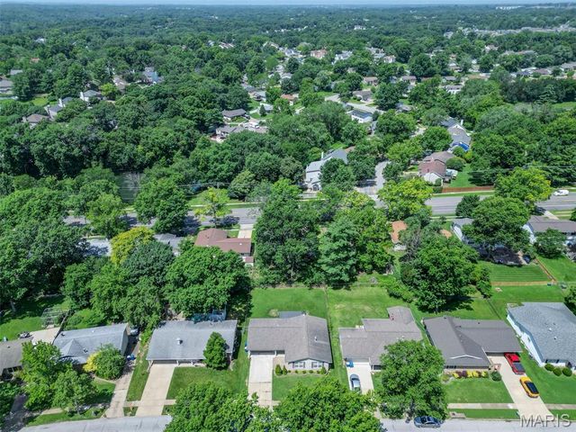 343 Turfwood Drive, Ballwin, MO 63021