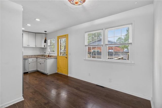 1616 Loren CRES, Portsmouth, VA 23701