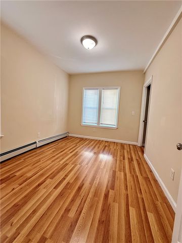 194 Harrison Street 1L, Pawtucket, RI 02860