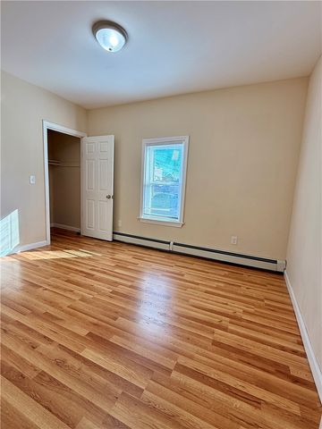 194 Harrison Street 1L, Pawtucket, RI 02860