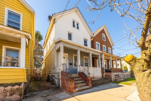 838 Rebecca Pl, Elizabeth City, NJ 07201