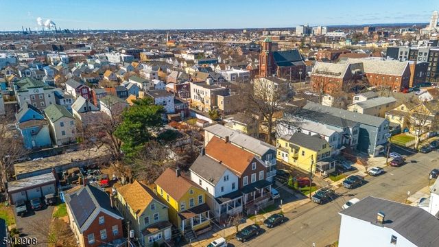 838 Rebecca Pl, Elizabeth City, NJ 07201