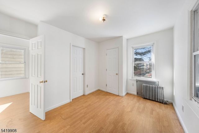 838 Rebecca Pl, Elizabeth City, NJ 07201