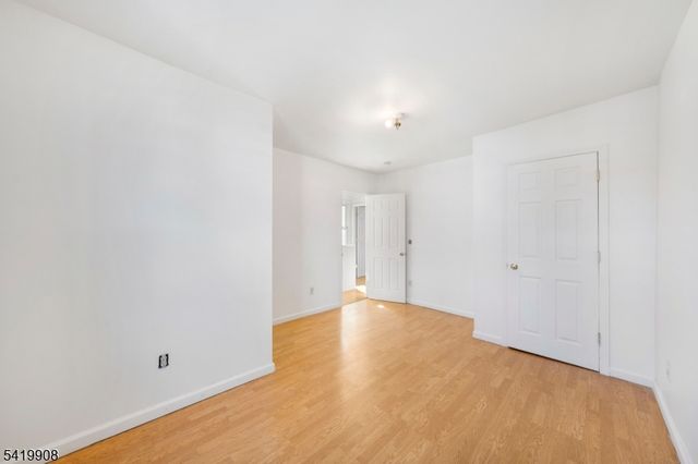 838 Rebecca Pl, Elizabeth City, NJ 07201