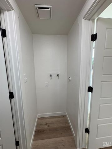 714 Greenwood Drive, Bakersfield, CA 93306