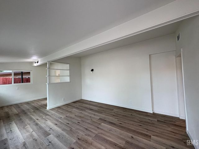 714 Greenwood Drive, Bakersfield, CA 93306