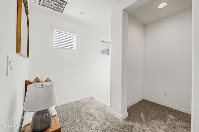 8319 E IRWIN Avenue, Mesa, AZ 85209