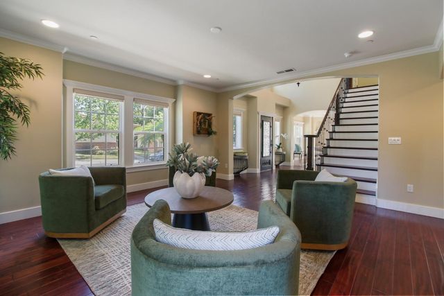 3900 M St, Sacramento, CA 95819