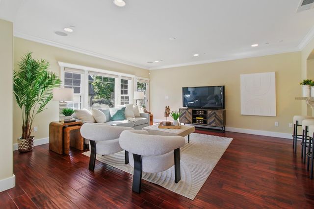 3900 M St, Sacramento, CA 95819