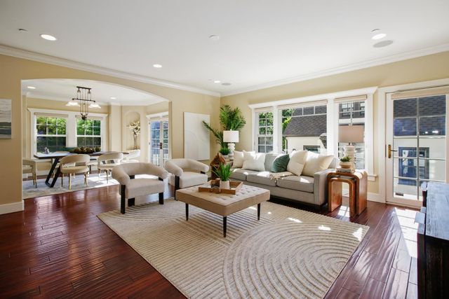 3900 M St, Sacramento, CA 95819