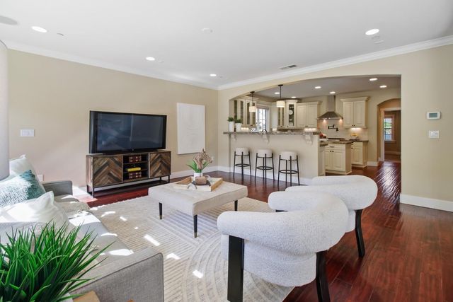 3900 M St, Sacramento, CA 95819