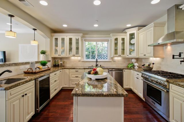3900 M St, Sacramento, CA 95819