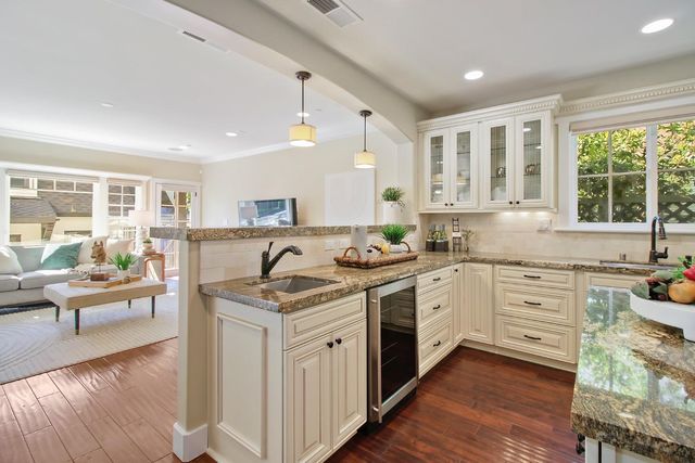 3900 M St, Sacramento, CA 95819
