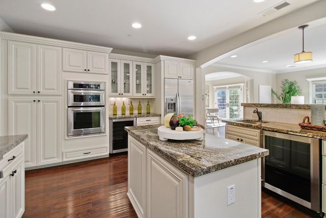 3900 M St, Sacramento, CA 95819
