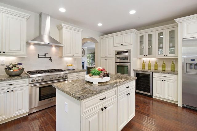 3900 M St, Sacramento, CA 95819
