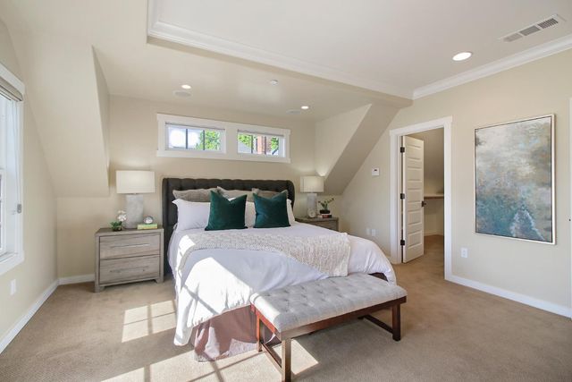 3900 M St, Sacramento, CA 95819