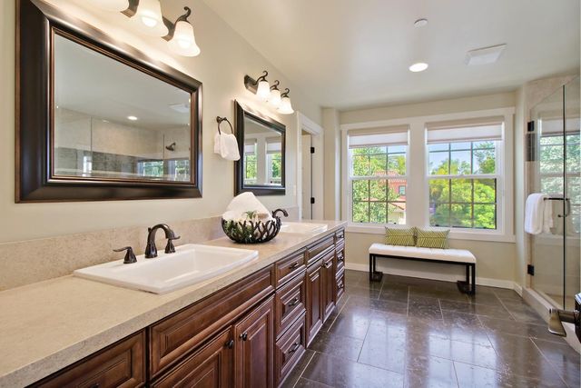 3900 M St, Sacramento, CA 95819