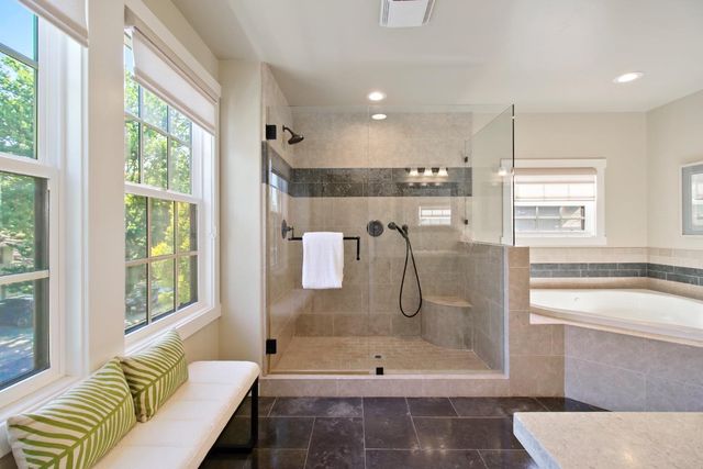 3900 M St, Sacramento, CA 95819