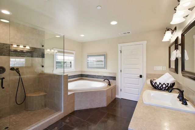 3900 M St, Sacramento, CA 95819