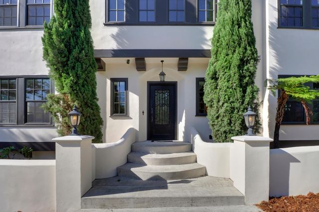3900 M St, Sacramento, CA 95819