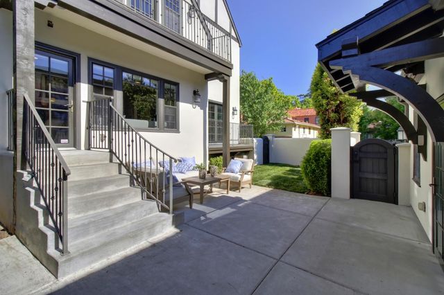 3900 M St, Sacramento, CA 95819