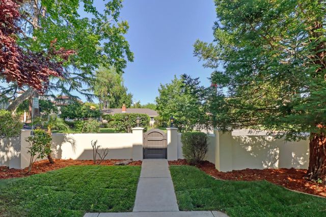 3900 M St, Sacramento, CA 95819