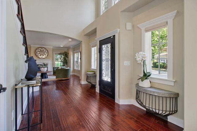 3900 M St, Sacramento, CA 95819