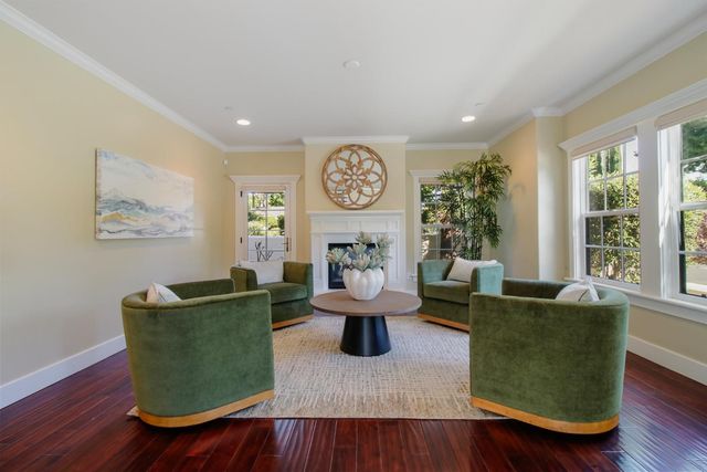 3900 M St, Sacramento, CA 95819