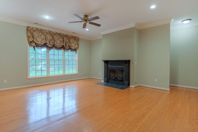 6554 Fairway Estates DR, Roanoke, VA 24018