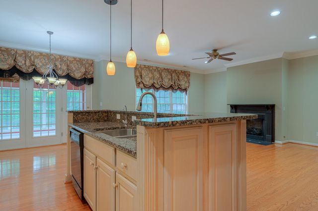 6554 Fairway Estates DR, Roanoke, VA 24018