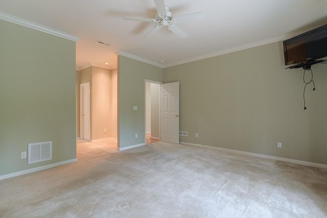 6554 Fairway Estates DR, Roanoke, VA 24018
