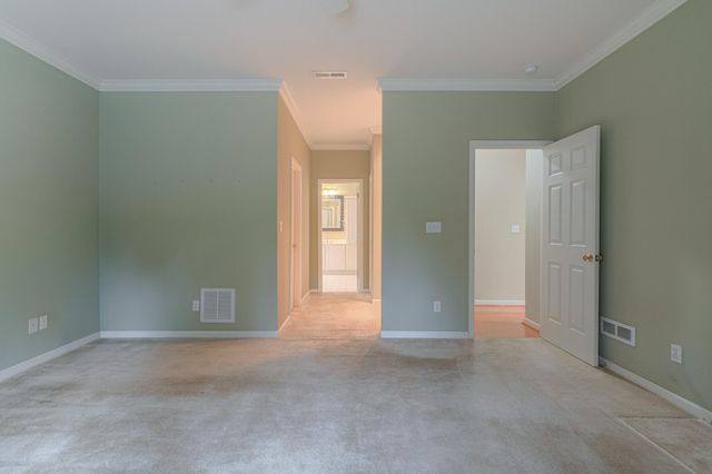 6554 Fairway Estates DR, Roanoke, VA 24018
