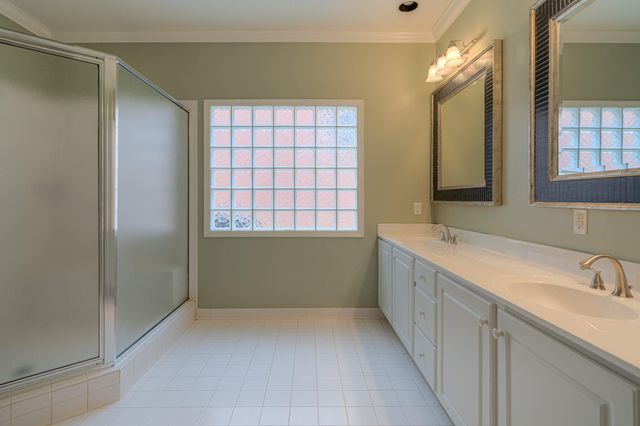 6554 Fairway Estates DR, Roanoke, VA 24018