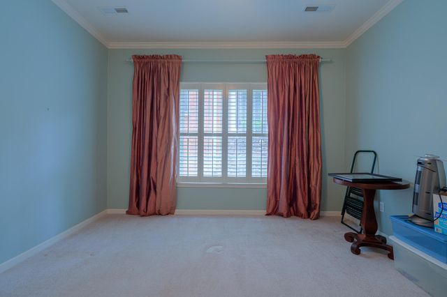 6554 Fairway Estates DR, Roanoke, VA 24018