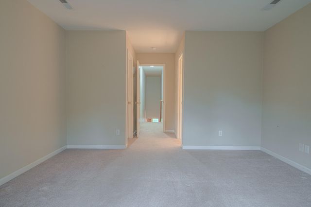 6554 Fairway Estates DR, Roanoke, VA 24018