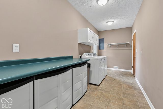 8440 W 88th Street, Indianapolis, IN 46278