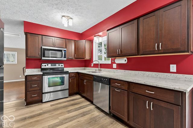 8440 W 88th Street, Indianapolis, IN 46278