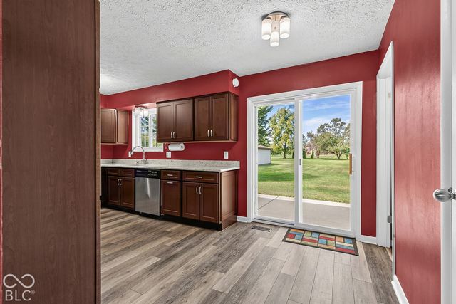 8440 W 88th Street, Indianapolis, IN 46278
